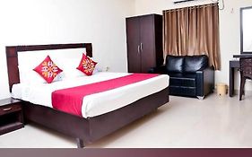 Hotel Sitara Grand